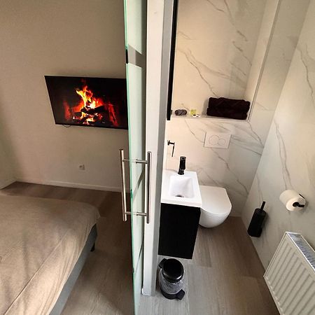 Foursuites Льєж Екстер'єр фото